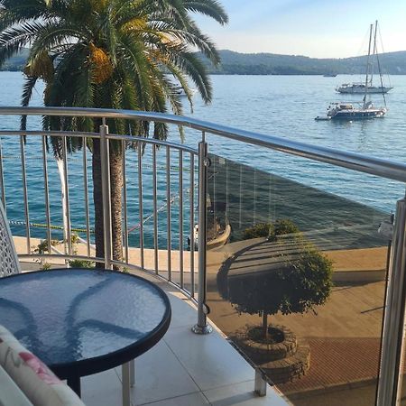 Chic Apartment In The City Center By The Sea Tivat Extérieur photo